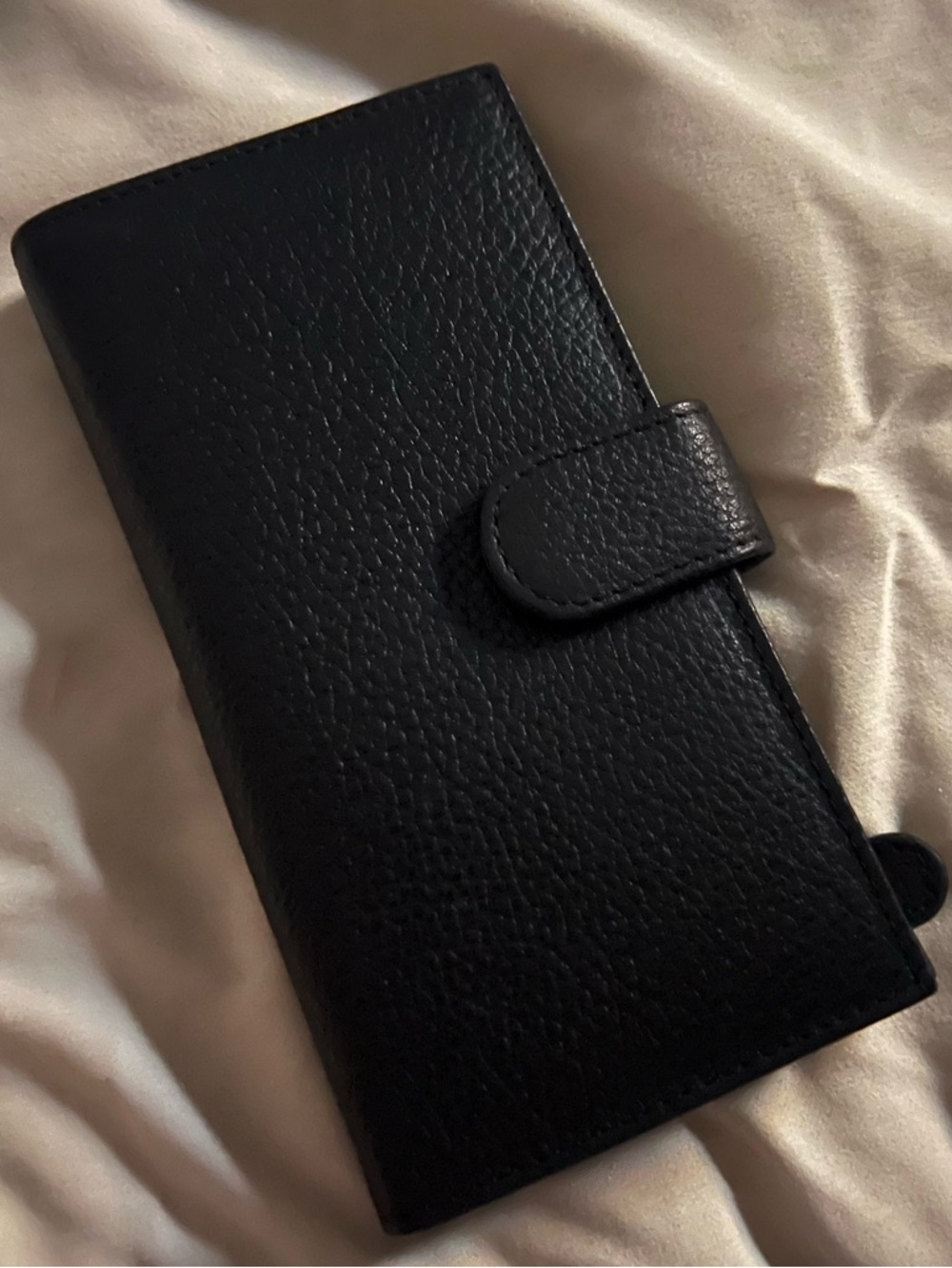 MAKE AN OFFER - MUNDI Black Leather Slim Wallet Snap Clutch